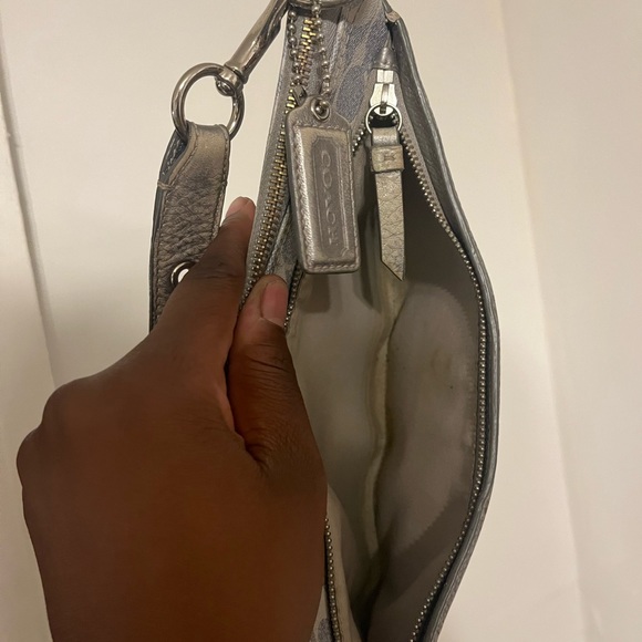 y2k couch bag. - Picture 6 of 6